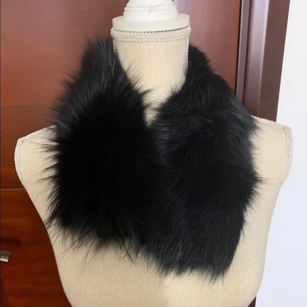 Real fur collar new